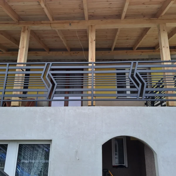 Zdjęcie realizacji balustrady balkonowej