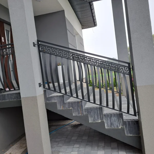 Zdjęcie realizacji balustrady balkonowej