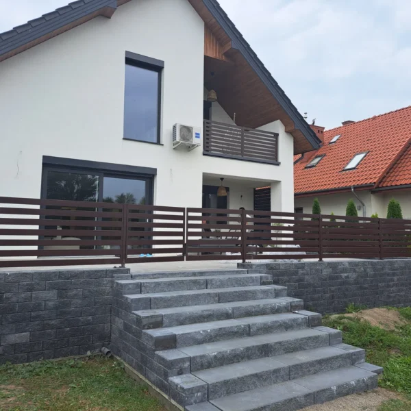 Zdjęcie realizacji balustrady balkonowej