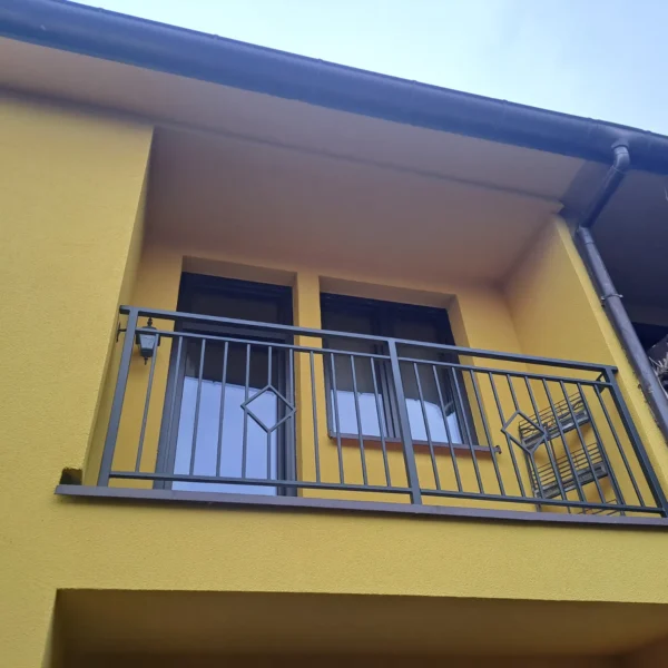 Zdjęcie realizacji balustrady balkonowej
