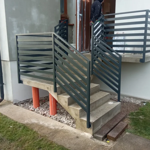 Zdjęcie realizacji balustrady schodowej