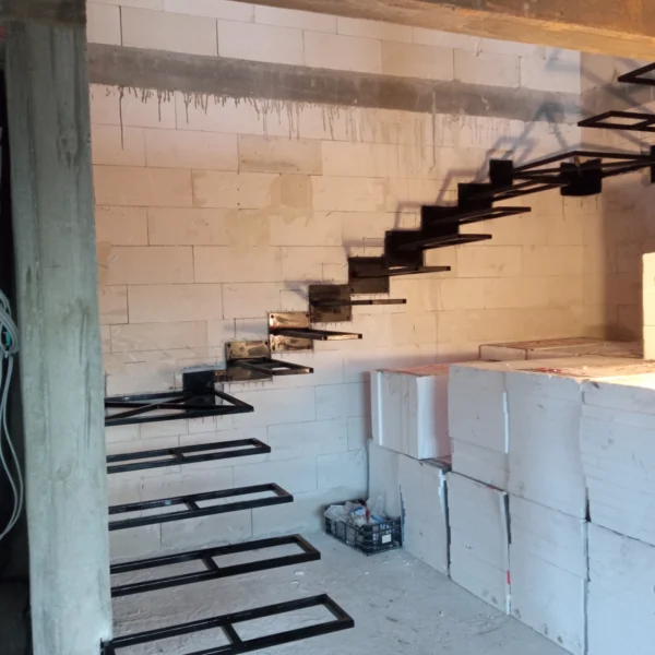 Zdjęcie realizacji konstrukcji metalowej